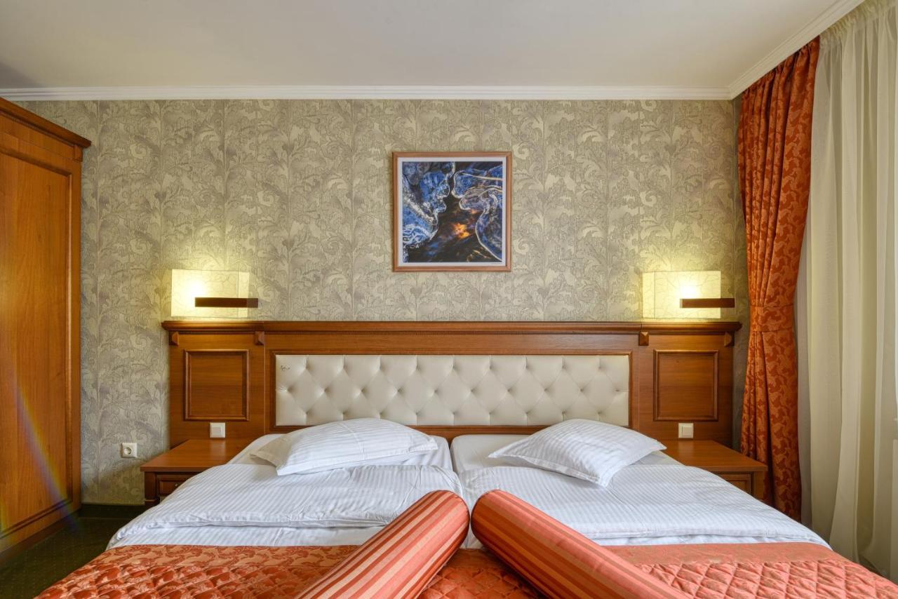 Edelweiss 3*