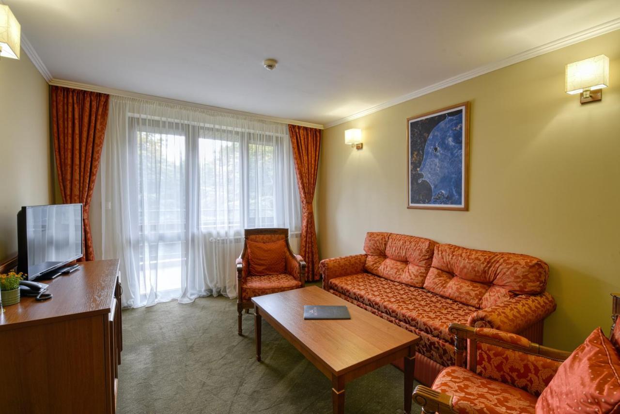 Hotel Edelweiss 3*