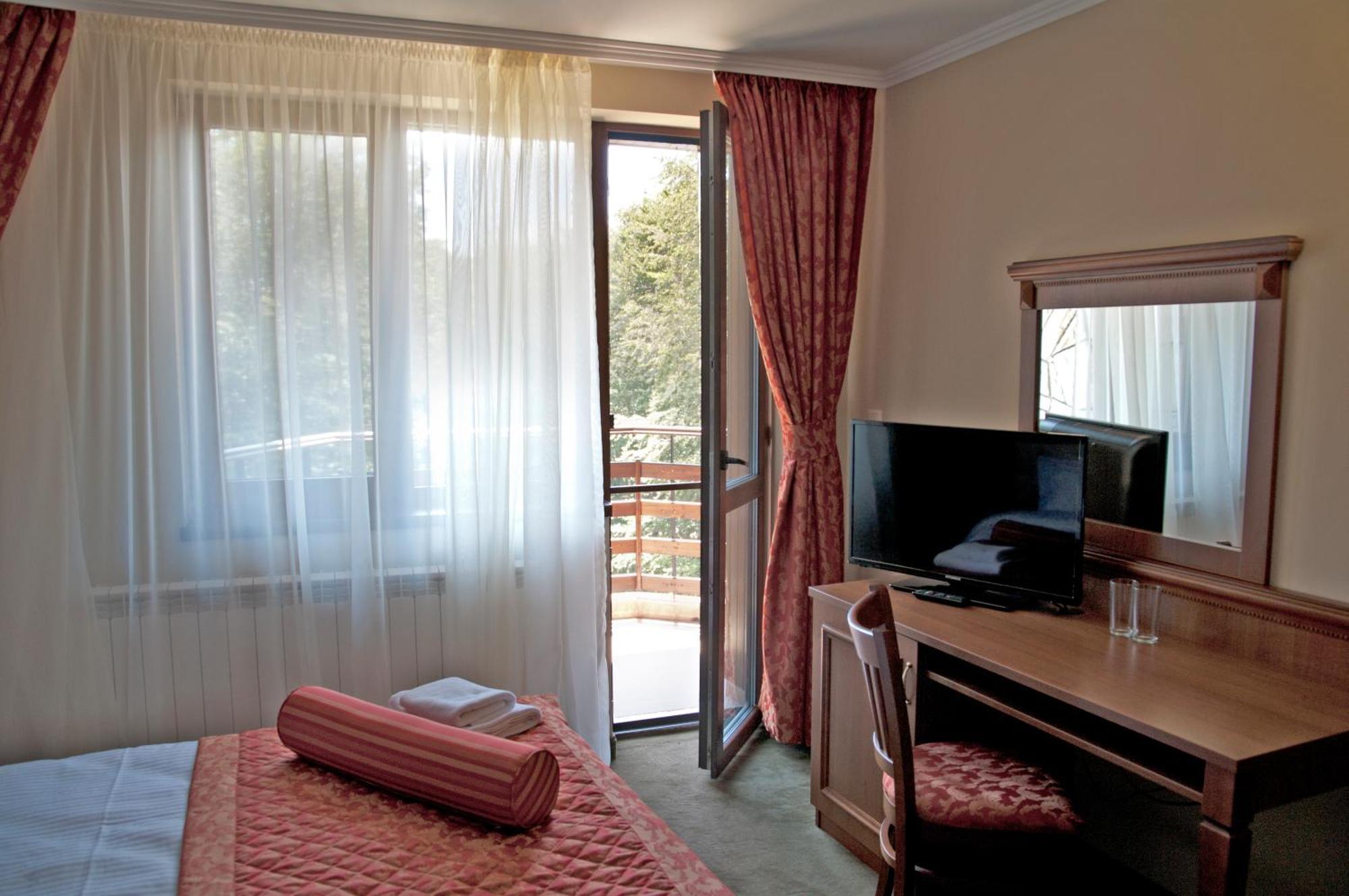 Hotel Edelweiss 3*